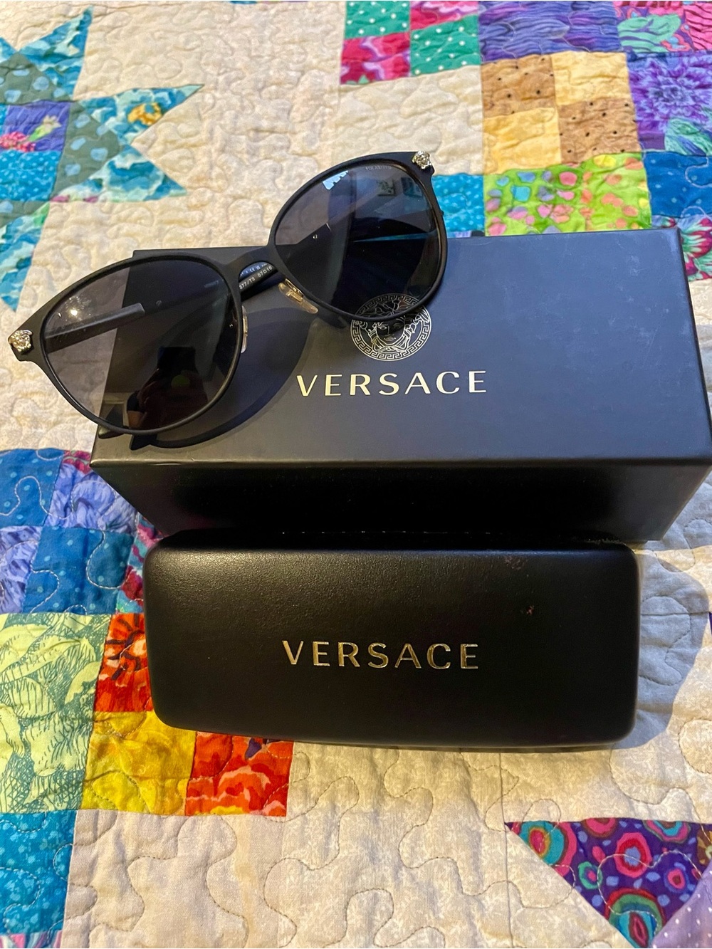 Versace Black Cat-Eye Sunglasses with Dark Gradient Lenses - Picture 2 of 8
